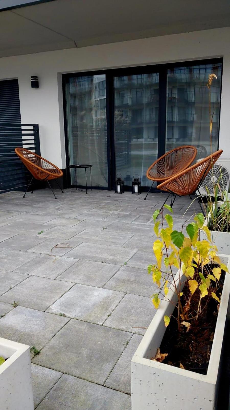 By The River With Terrace, Basen, Sauna, Jacuzzi, Fitness