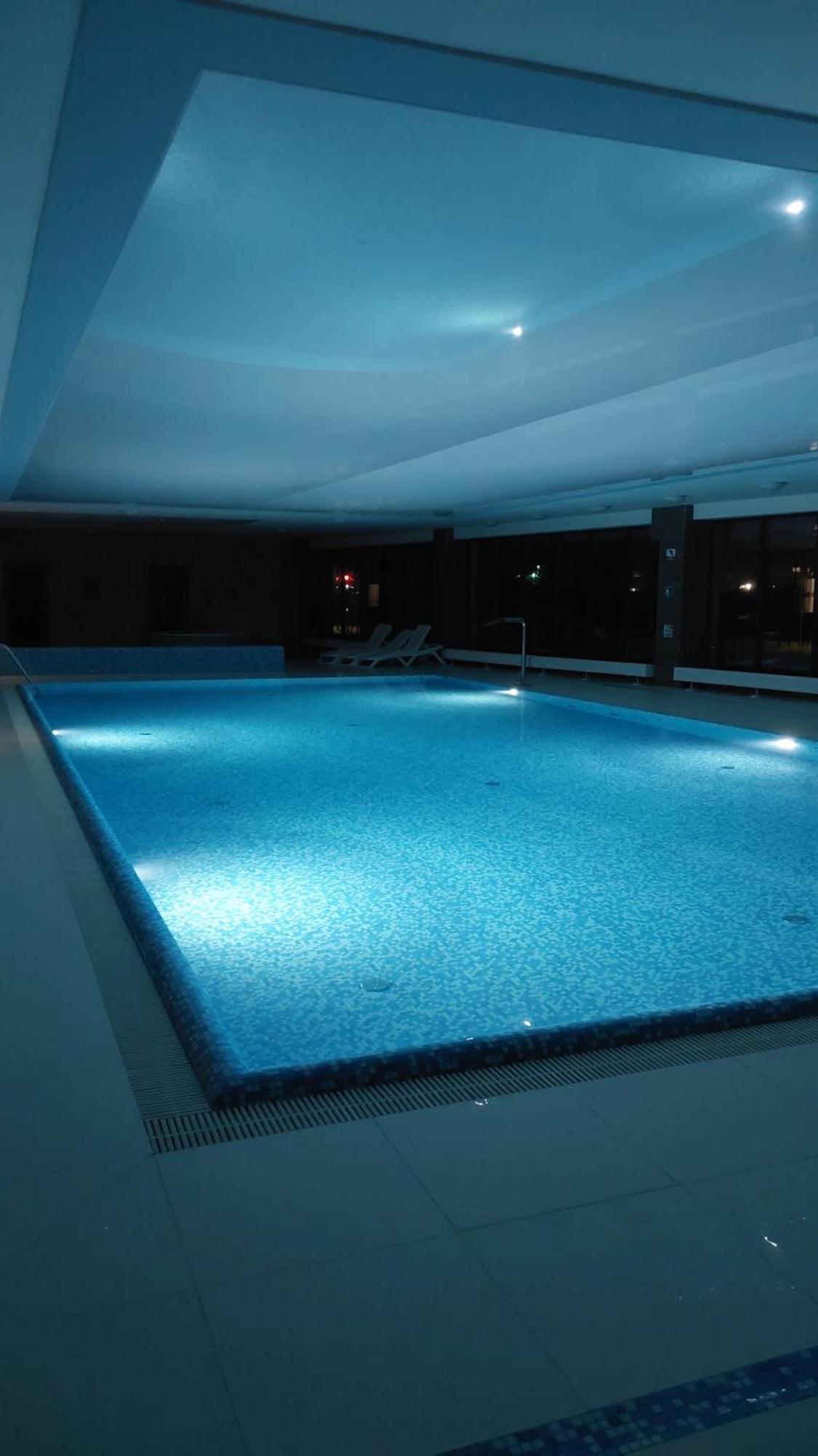 Apartment By The River With Terrace, Basen, Sauna, Jacuzzi, Fitness *